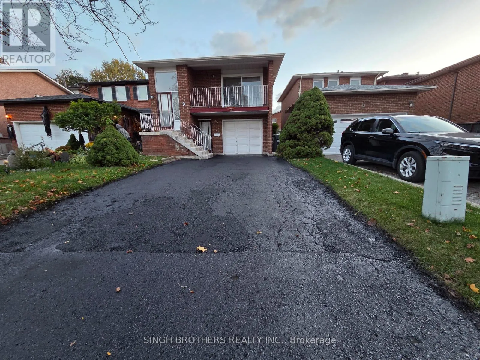 House for rent: 9 Deerpark Crescent, Brampton, Ontario L6X 2T6