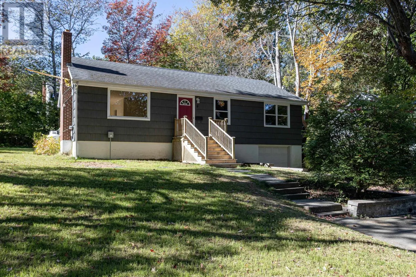 House for rent: 9 Dowell Drive, Halifax, Nova Scotia B3M 2M2