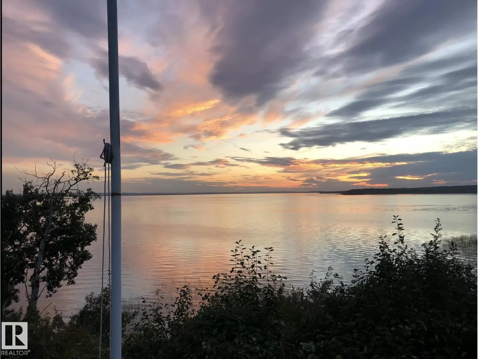 House for rent: 9 Gibbons Av, Rural Parkland County, Alberta T0E 2Y0