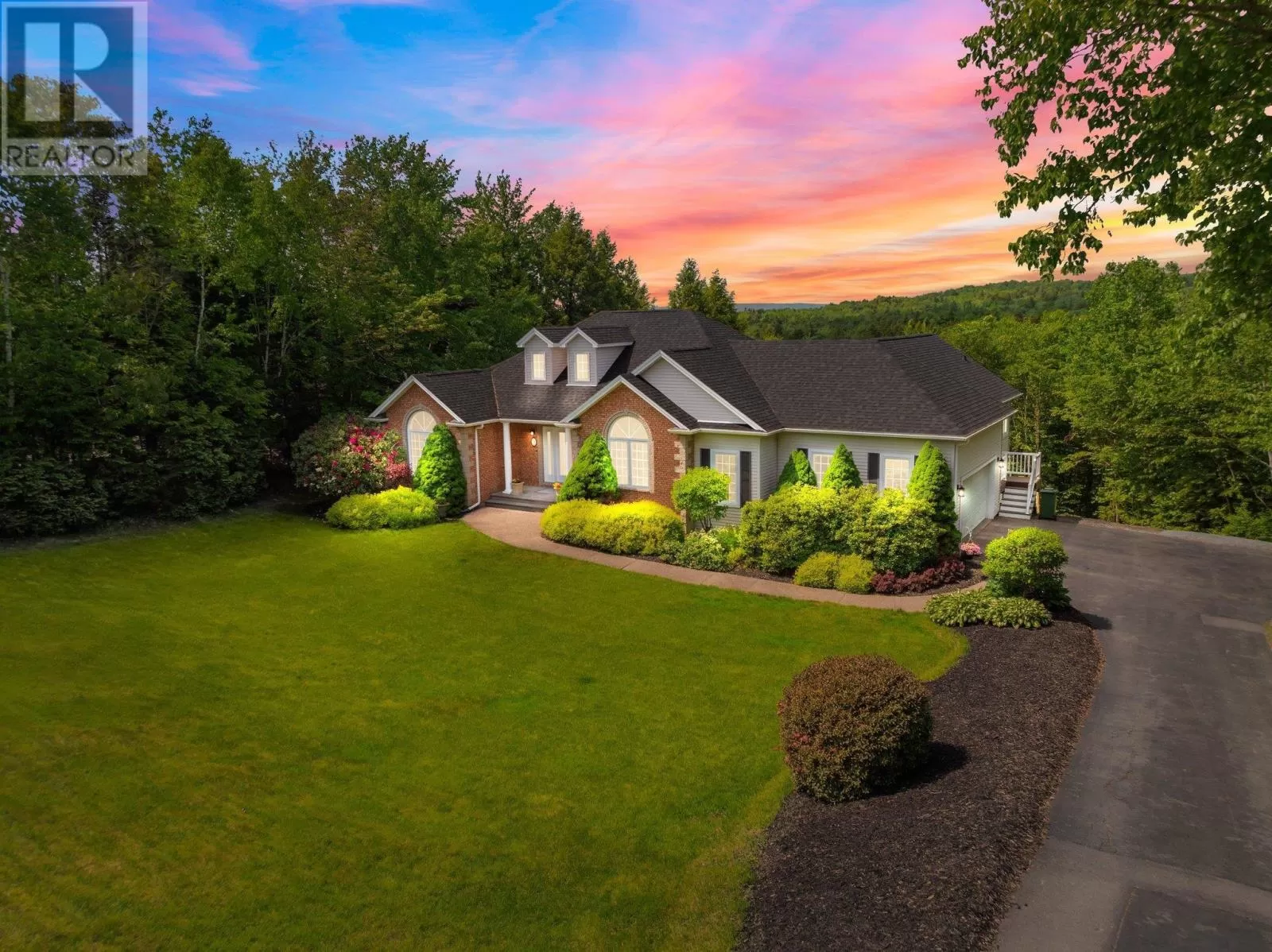 House for rent: 9 Glenmorren Court, Fall River, Nova Scotia B2T 1A4