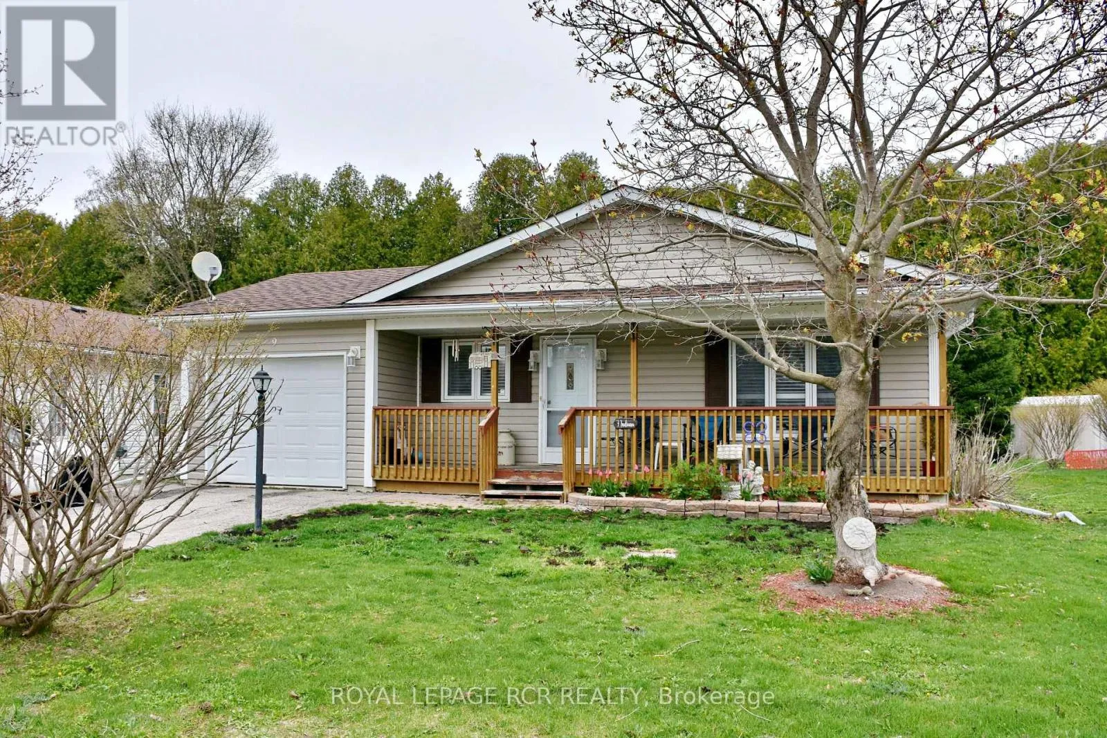 House for rent: 9 Indiana Avenue, Wasaga Beach, Ontario L0L 2P0