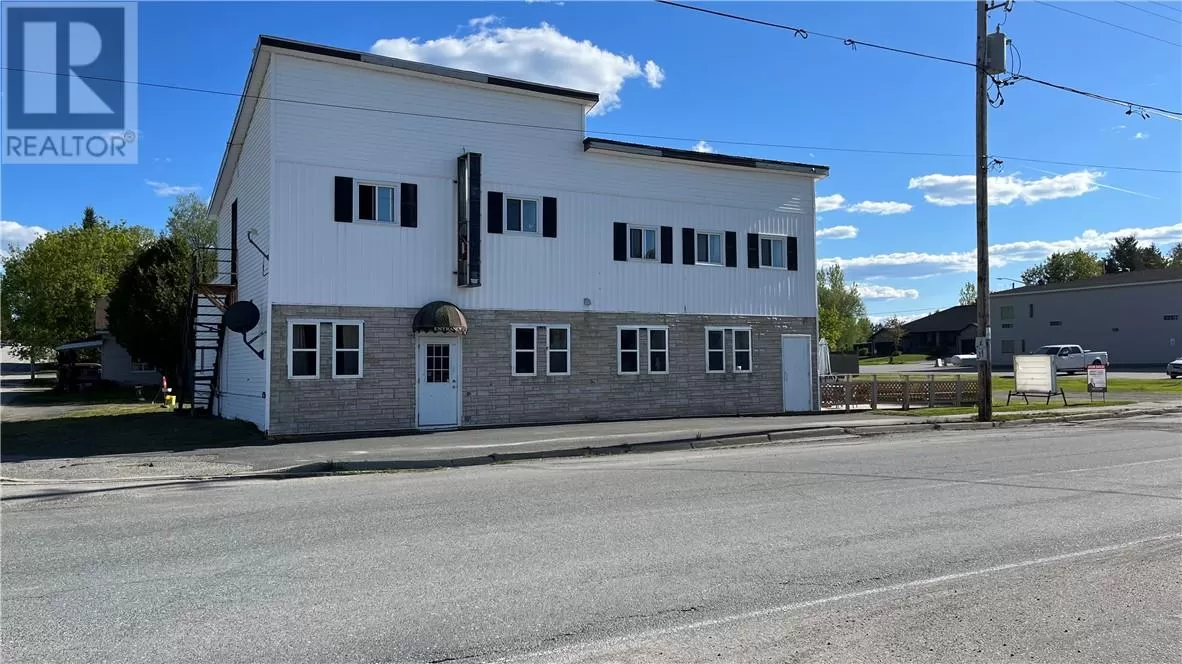 Commercial Mix for rent: 9 King St., St. Charles, Ontario P0M 2W0