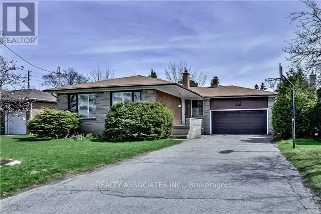 House for rent: 9 Muirkirk Road, Toronto, Ontario M2R 1W2