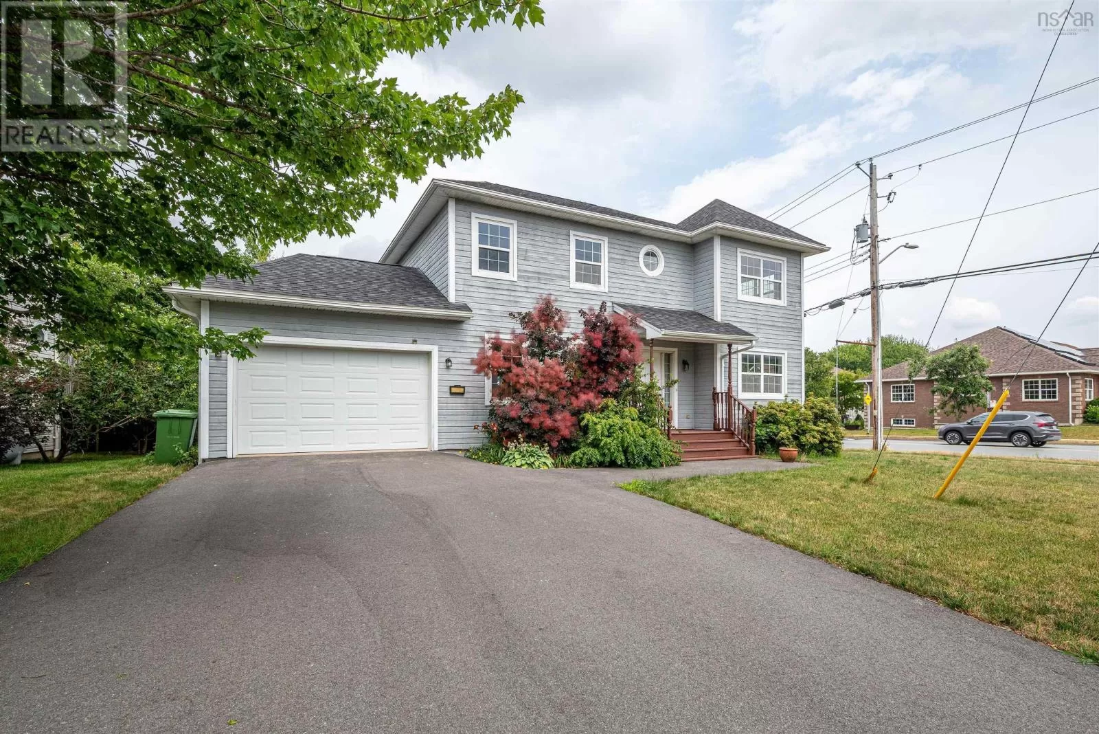 House for rent: 9 Roxbury Crescent, Halifax, Nova Scotia B3M 4S9