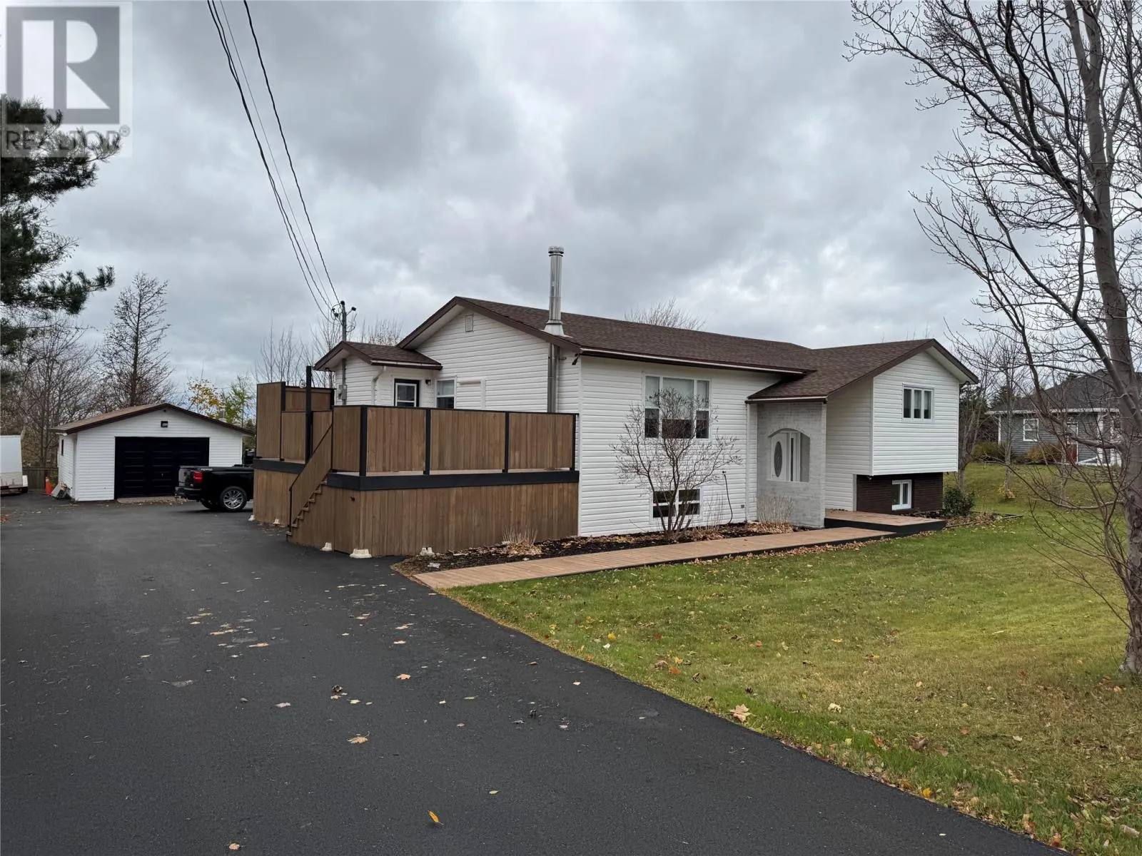 Two Apartment House for rent: 9 Soper Place, Conception Bay South, Newfoundland & Labrador A1X 6M2