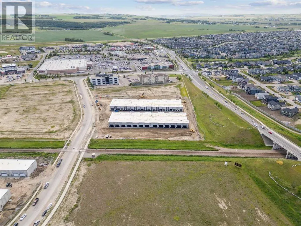 Commercial Mix for rent: 9 Southbank Crescent, Okotoks, Alberta T1S 5S8