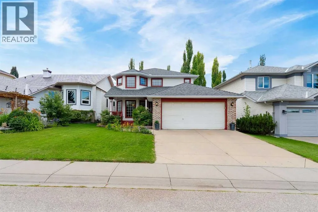 House for rent: 9 Valley Meadow Close Nw, Calgary, Alberta T3B 5M1