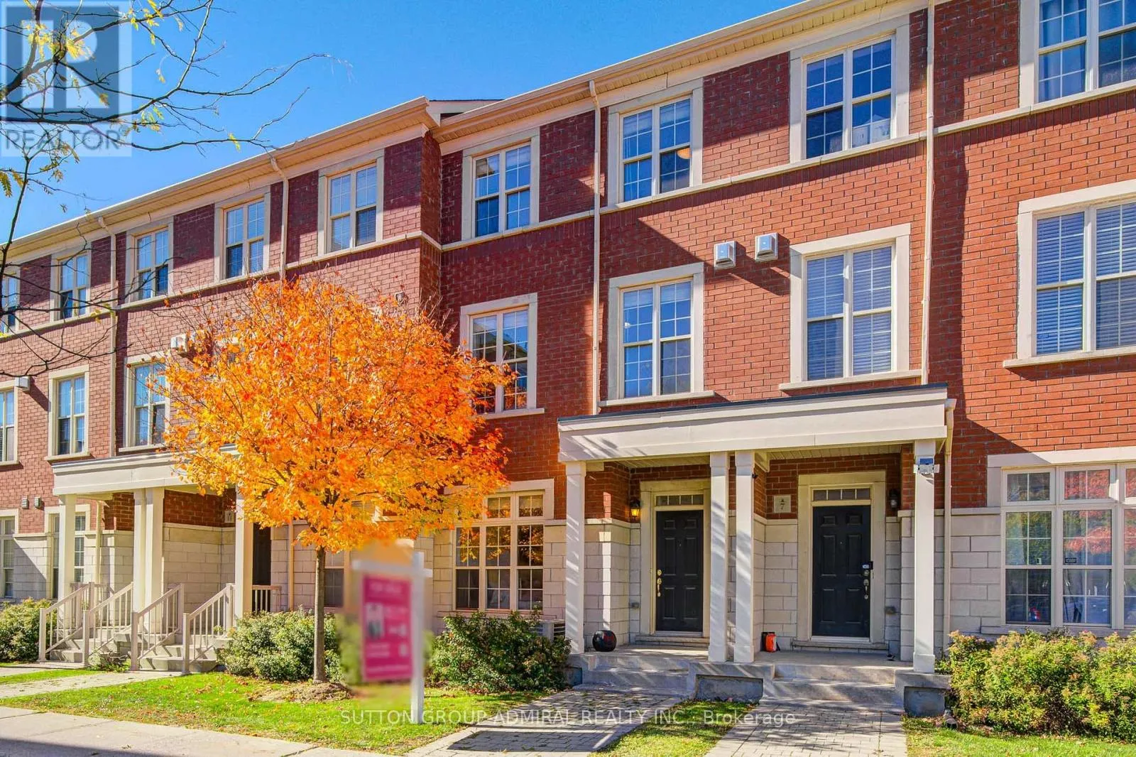 Row / Townhouse for rent: 9 Vandaam Lane, Markham, Ontario L6C 0P1