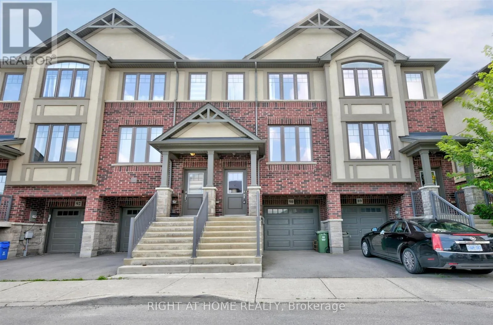 Row / Townhouse for rent: 90 - 1169 Garner Road E, Hamilton, Ontario L9G 0G8