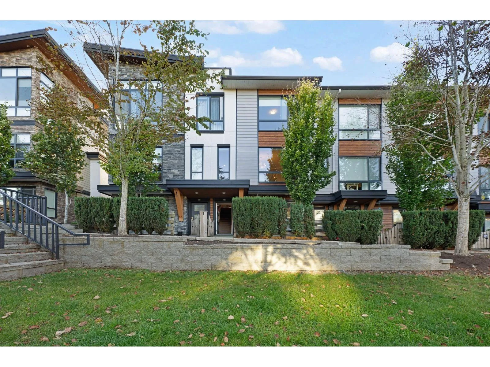 Row / Townhouse for rent: 90 16488 64 Avenue, Surrey, British Columbia V3S 6X6