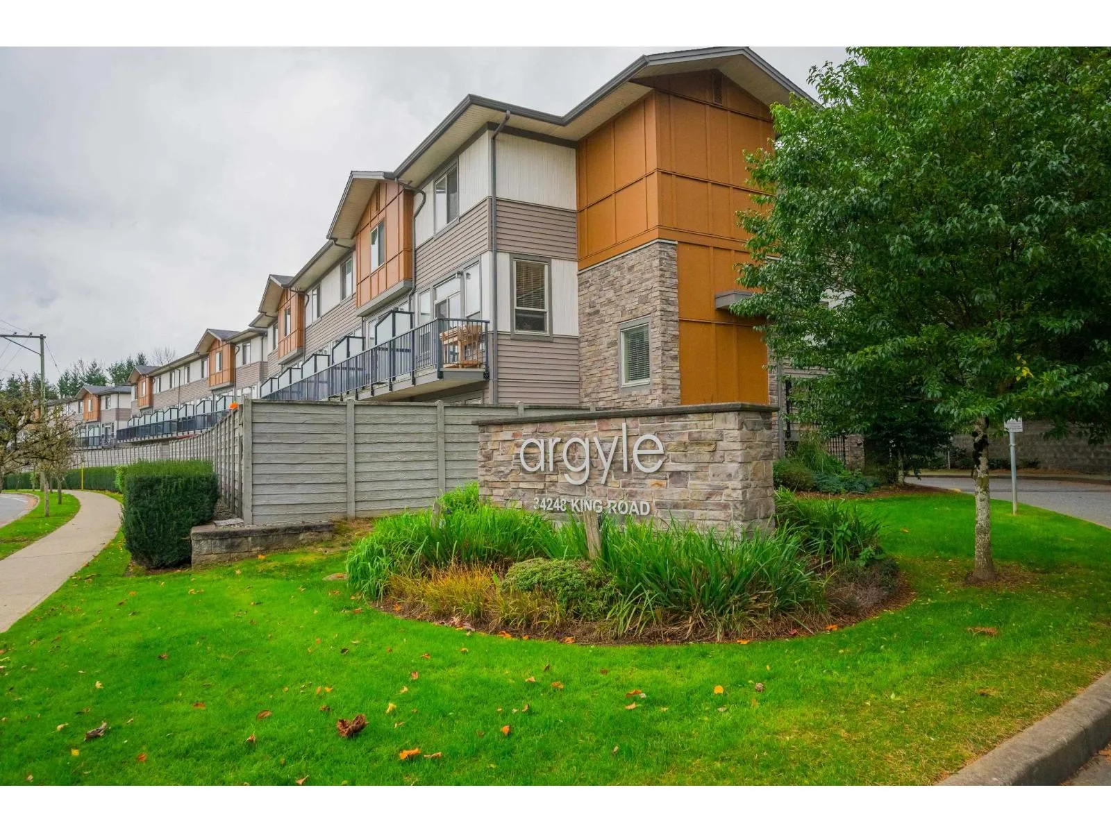 Row / Townhouse for rent: 90 34248 King Road, Abbotsford, British Columbia V2S 0B1