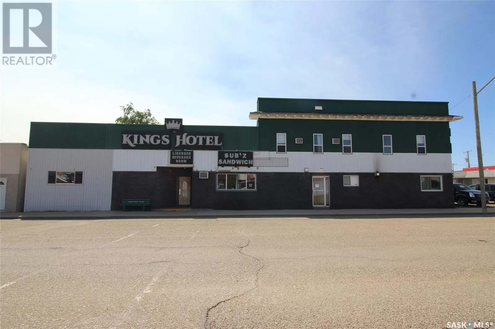 90 3rd Avenue W, Shaunavon, Saskatchewan S0N 2M0