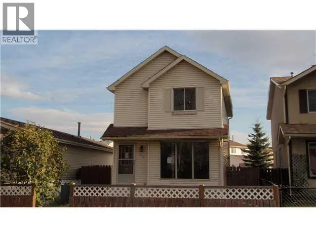 House for rent: 90 Abalone Crescent Ne, Calgary, Alberta T2A 6X8