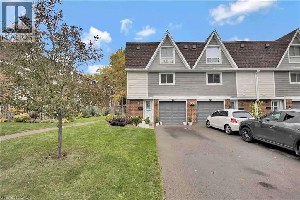 Row / Townhouse for rent: 90 Ann Street, Dundas, Ontario L9H 5P1