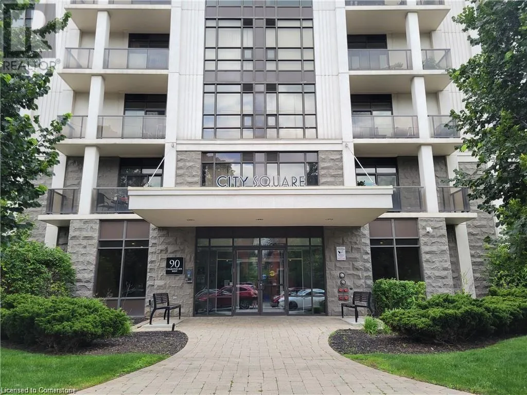 Apartment for rent: 90 Charlton Avenue W Unit# 208, Hamilton, Ontario L8P 2C3