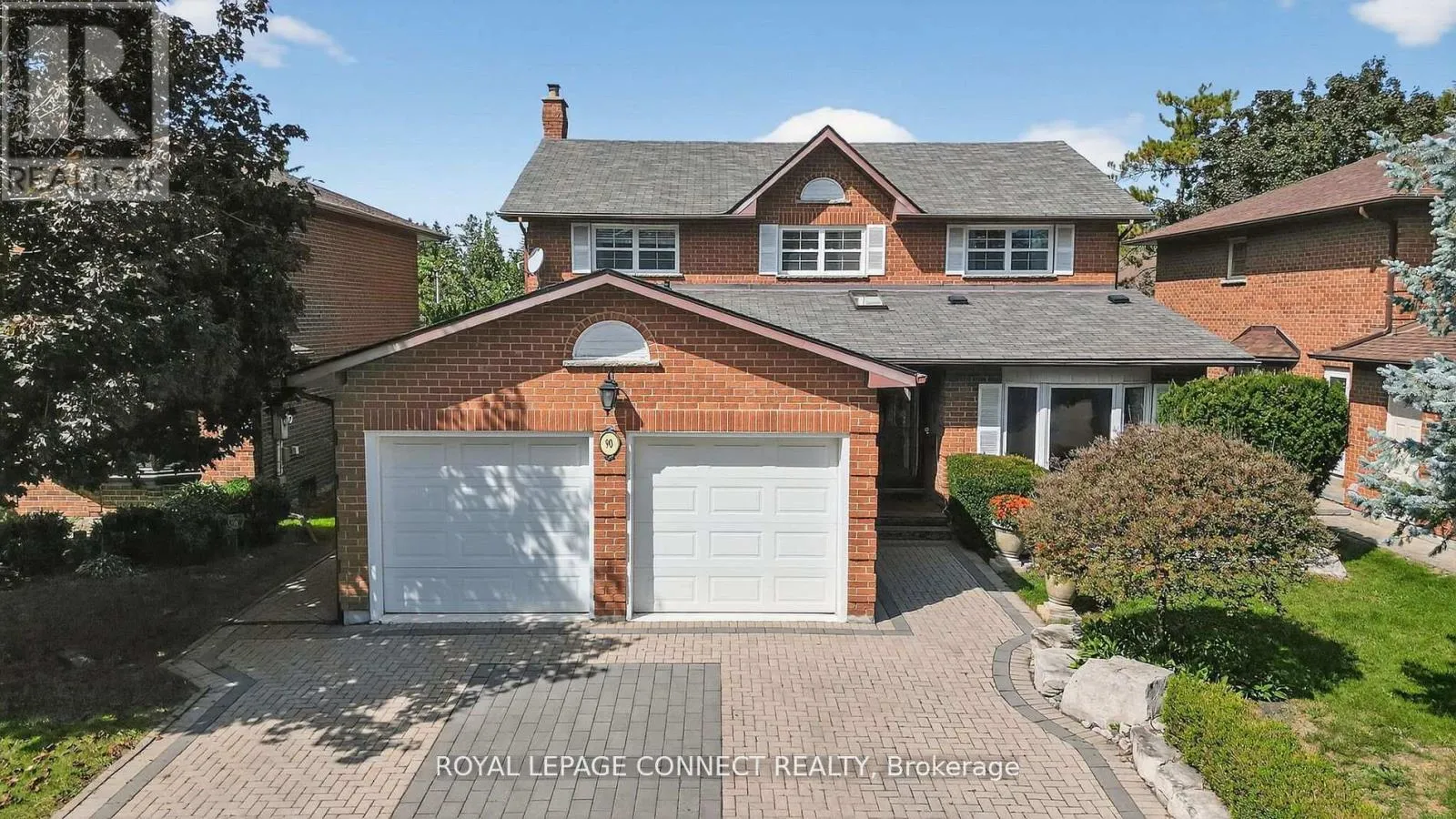 House for rent: 90 Golf Links Drive, Aurora, Ontario L4G 3V3