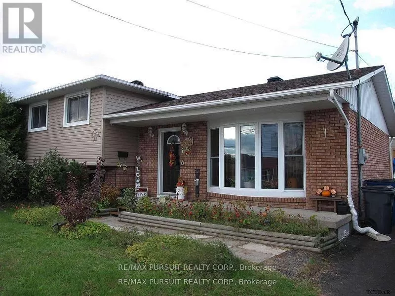 House for rent: 90 Lang Street, Cobalt, Ontario P0J 1C0