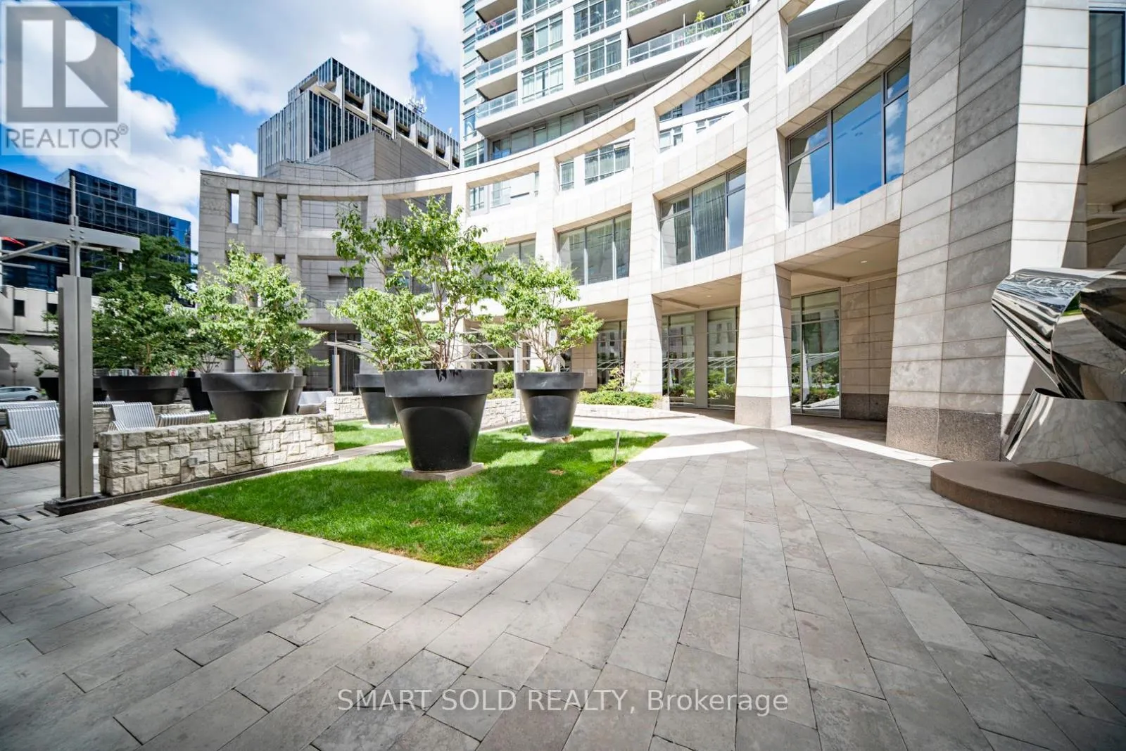 Apartment for rent: 901 - 2191 Yonge Street, Toronto, Ontario M4S 3H8