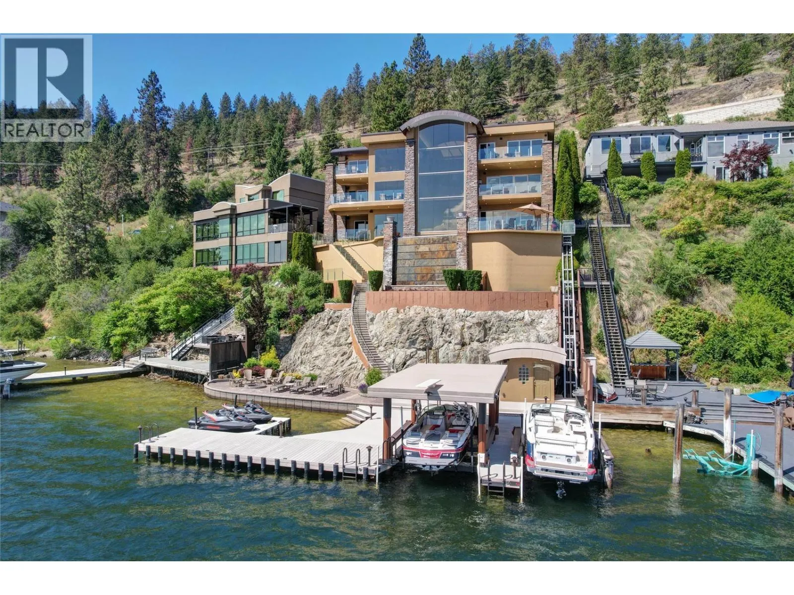 House for rent: 901 Westside Road S Unit# 6, West Kelowna, British Columbia V1Z 3W9