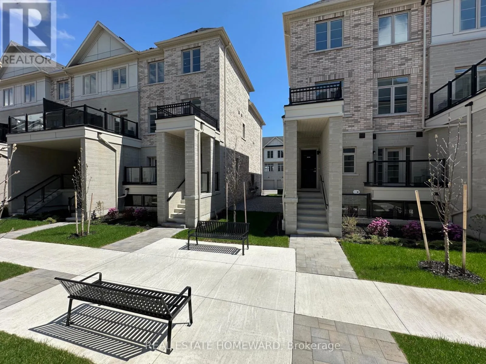 Row / Townhouse for rent: 902 - 1655 Palmers Sawmill Road, Pickering, Ontario L1X 0R3