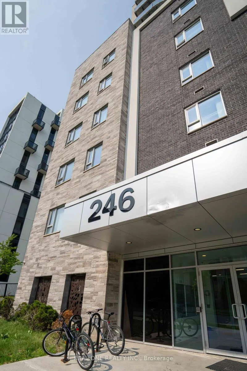 Apartment for rent: 902 - 246 Lester Street, Waterloo, Ontario N2L 0H1