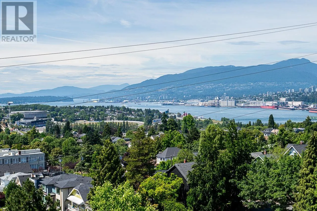 Apartment for rent: 902 3740 Albert Street, Burnaby, British Columbia V5C 5Y7