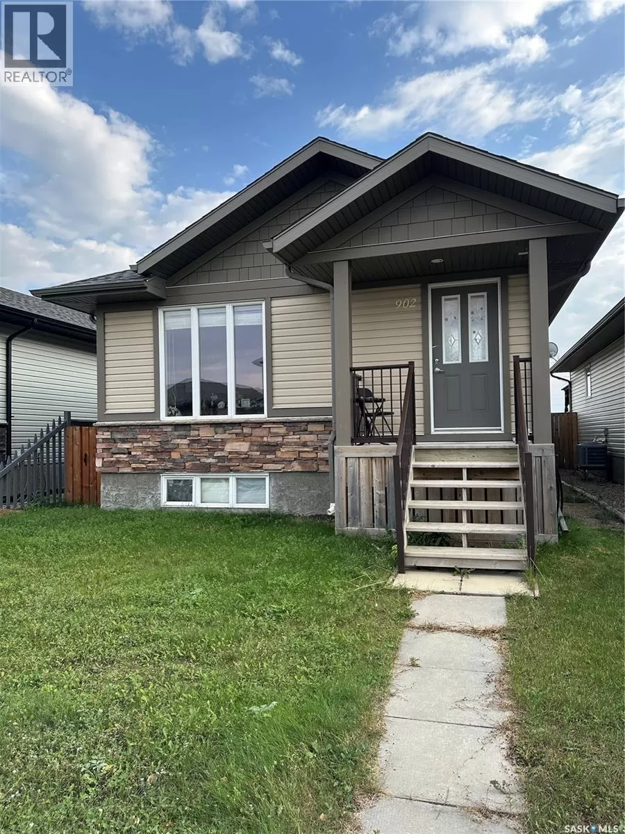 House for rent: 902 Glenview Cove, Martensville, Saskatchewan S0K 0A2