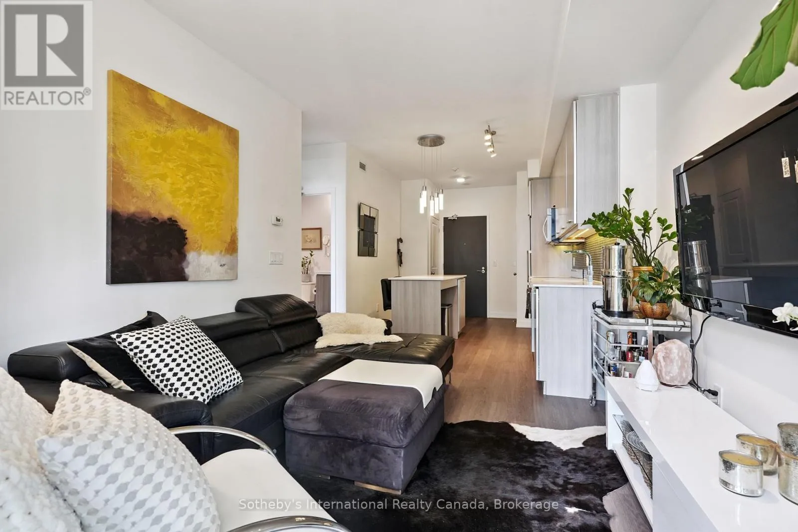 Apartment for rent: 903 - 105 George Street, Toronto, Ontario M5A 0L4