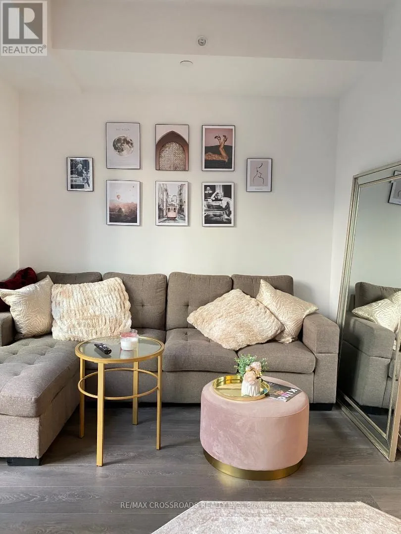 Apartment for rent: 903 - 115 Blue Jays Way, Toronto, Ontario M5V 0N4