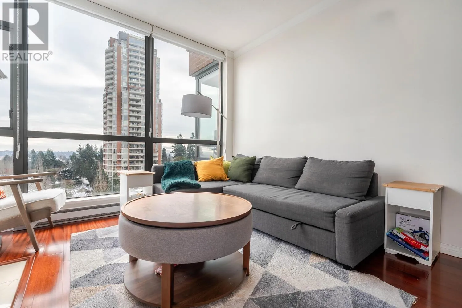 Apartment for rent: 903 6837 Station Hill Drive, Burnaby, British Columbia V3N 5B7