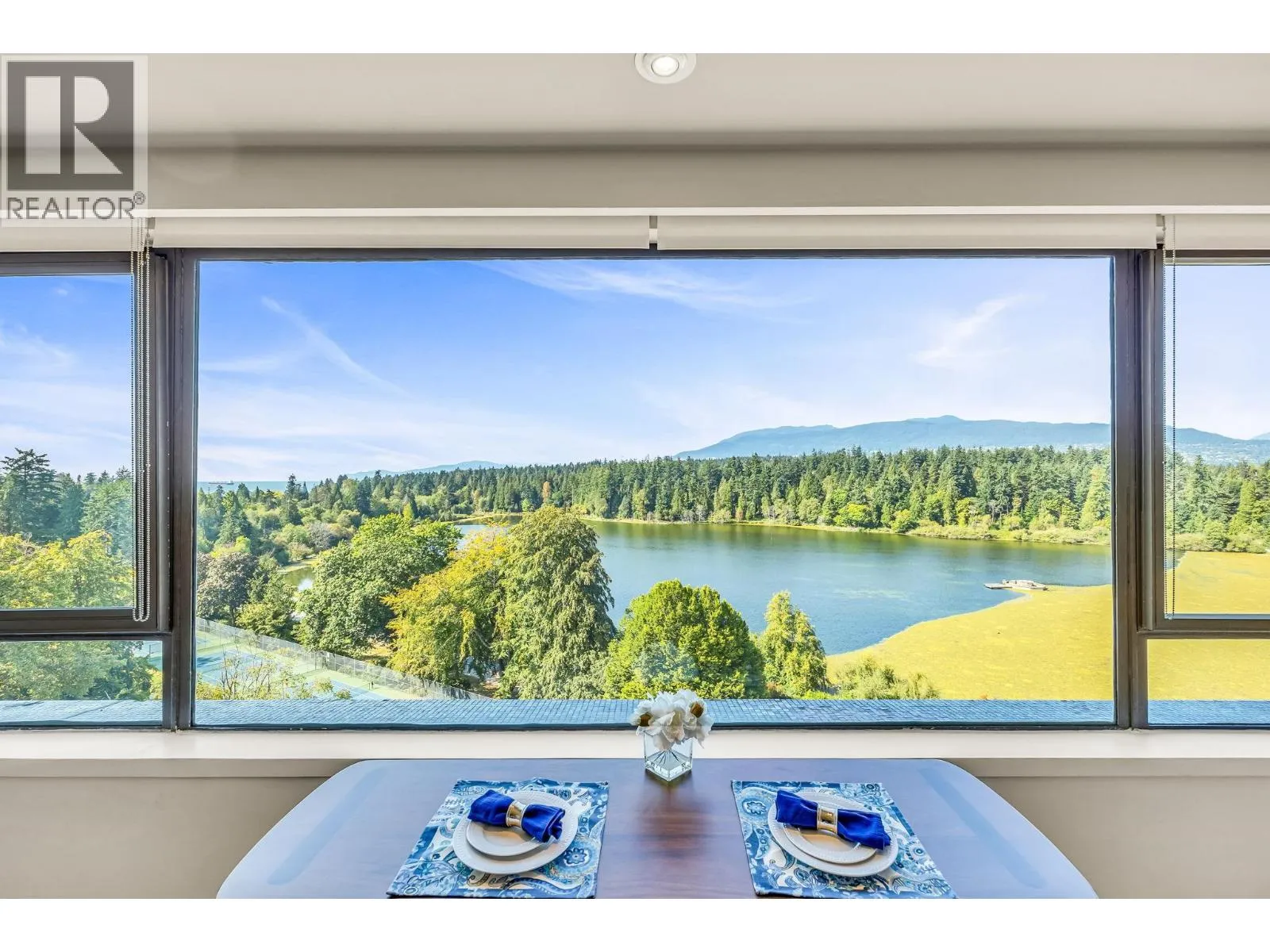 Apartment for rent: 903 710 Chilco Street, Vancouver, British Columbia V6G 2P9