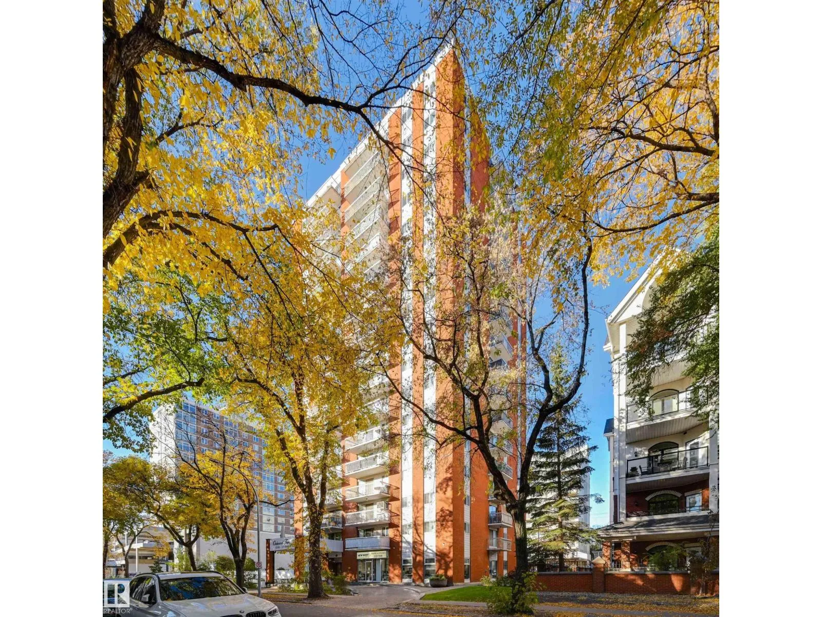 Apartment for rent: #905 10150 117 St Nw, Edmonton, Alberta T5K 2J2