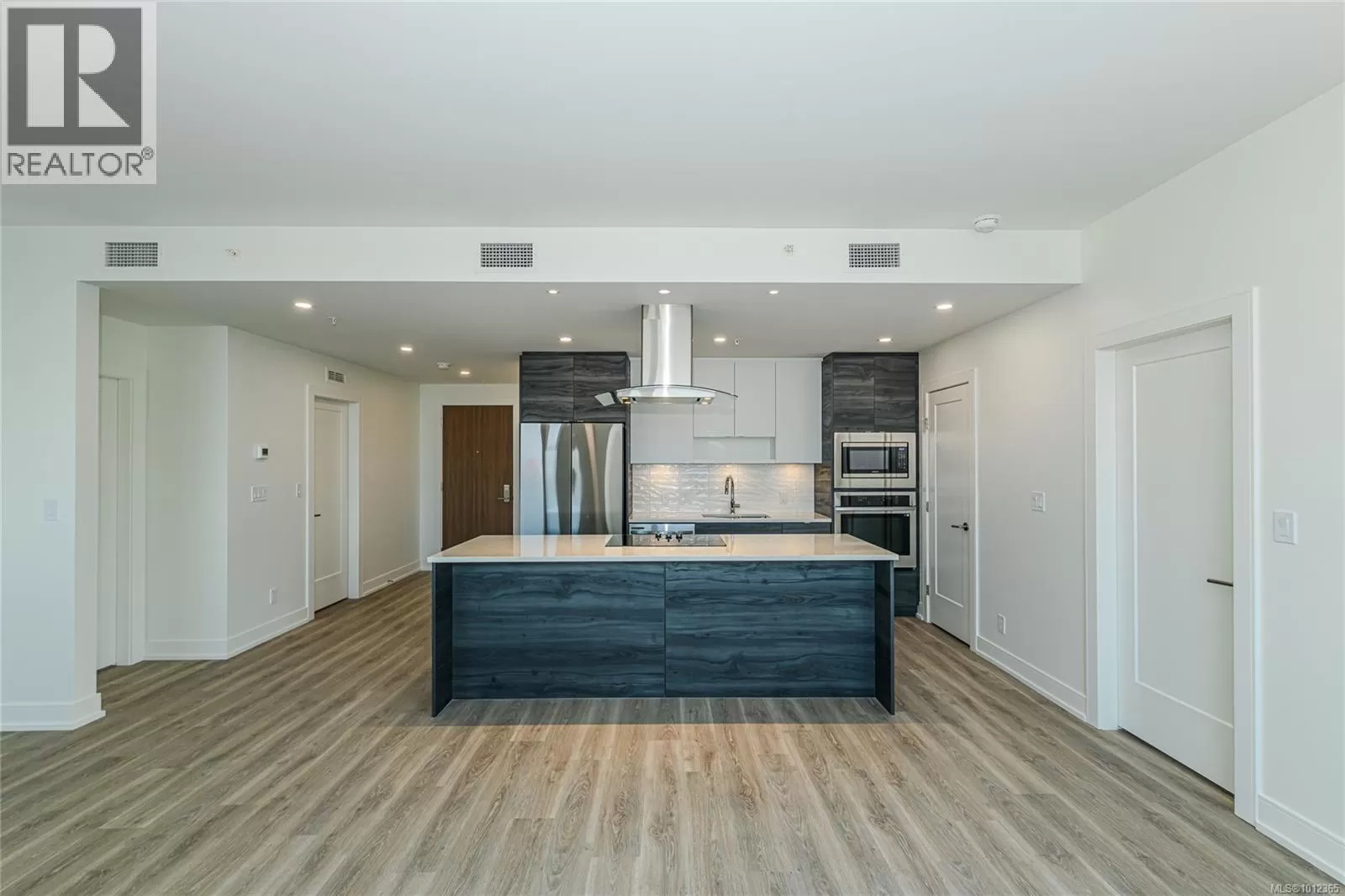 Apartment for rent: 905 1628 Store St, Victoria, British Columbia V8W 0H1