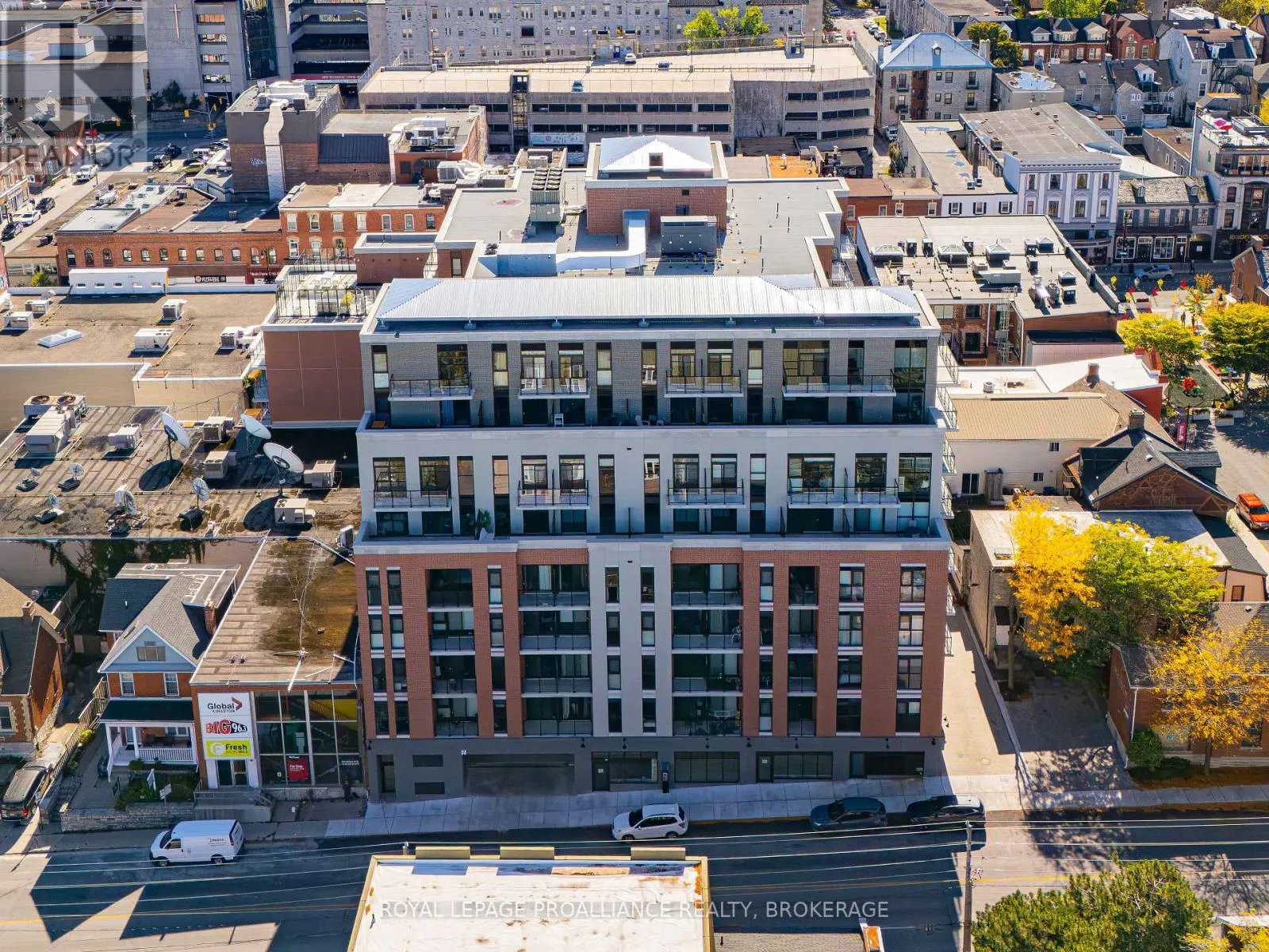 Apartment for rent: 905 - 223 Princess Street, Kingston, Ontario K7L 1B3