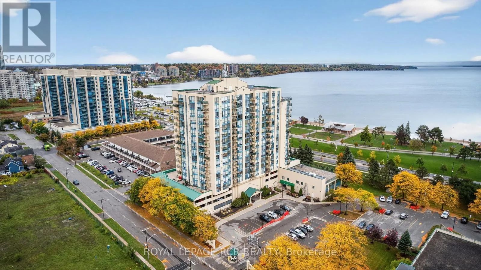 Apartment for rent: 905 - 65 Ellen Street, Barrie, Ontario L4N 3A5