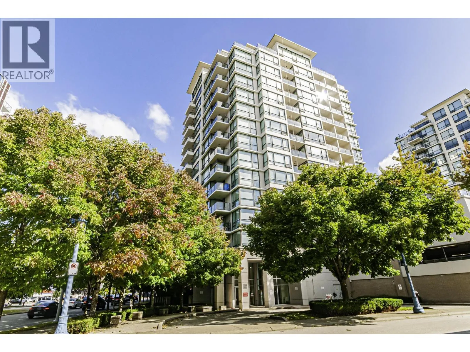 Apartment for rent: 905 7555 Alderbridge Way, Richmond, British Columbia V6X 4L3