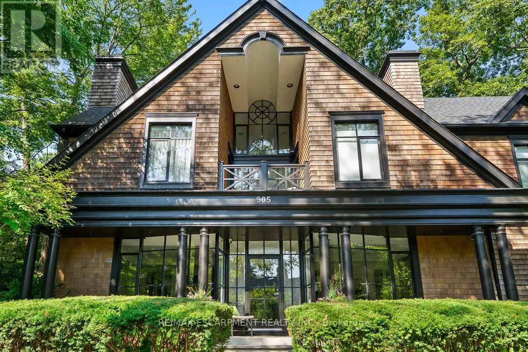 House for rent: 905 Sangster Avenue, Mississauga, Ontario L5H 2Y3