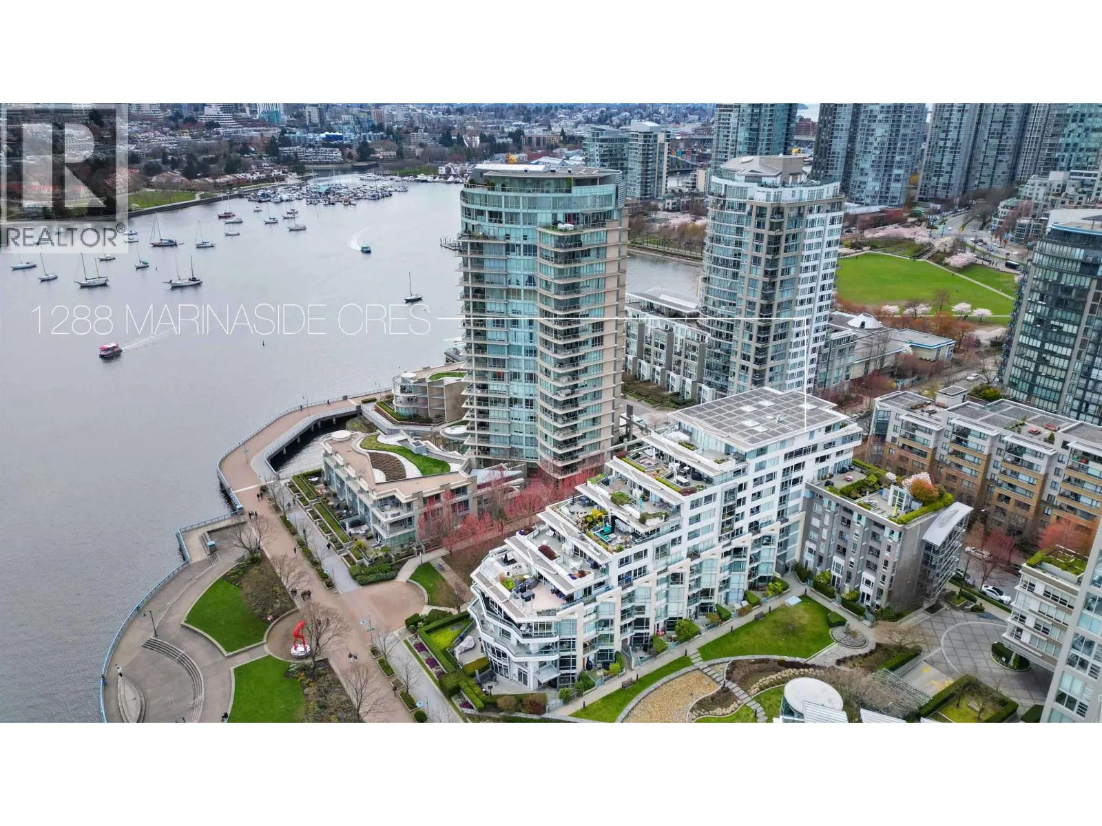 Apartment for rent: 906 1288 Marinaside Crescent, Vancouver, British Columbia V6Z 2W5