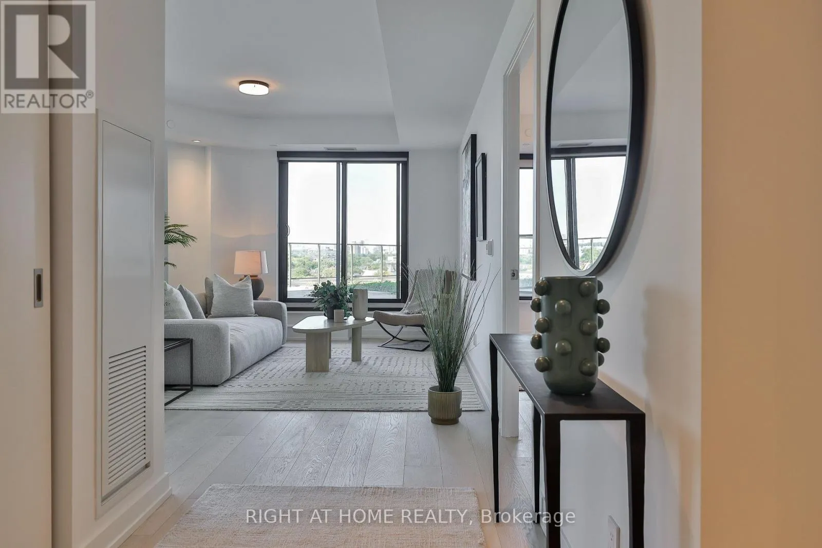 Apartment for rent: 906 - 200 Sudbury Street, Toronto, Ontario M6J 0H1