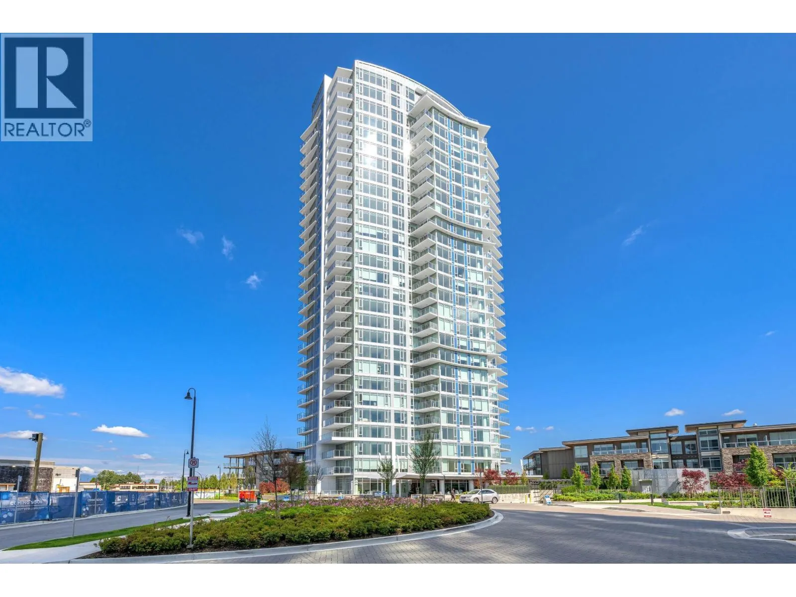 Apartment for rent: 906 7769 Park Crescent, Burnaby, British Columbia V3N 0J7