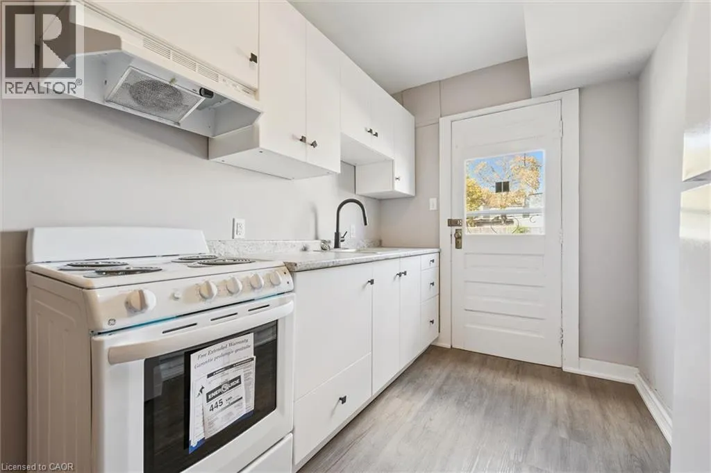 House for rent: 906 King Street E Unit# 1a, Cambridge, Ontario N3H 3P3