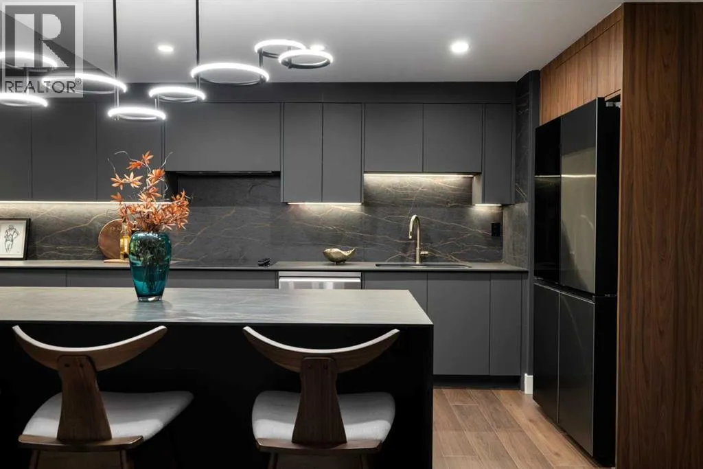 Apartment for rent: 907, 330 26 Avenue Sw, Calgary, Alberta T2S 2T3