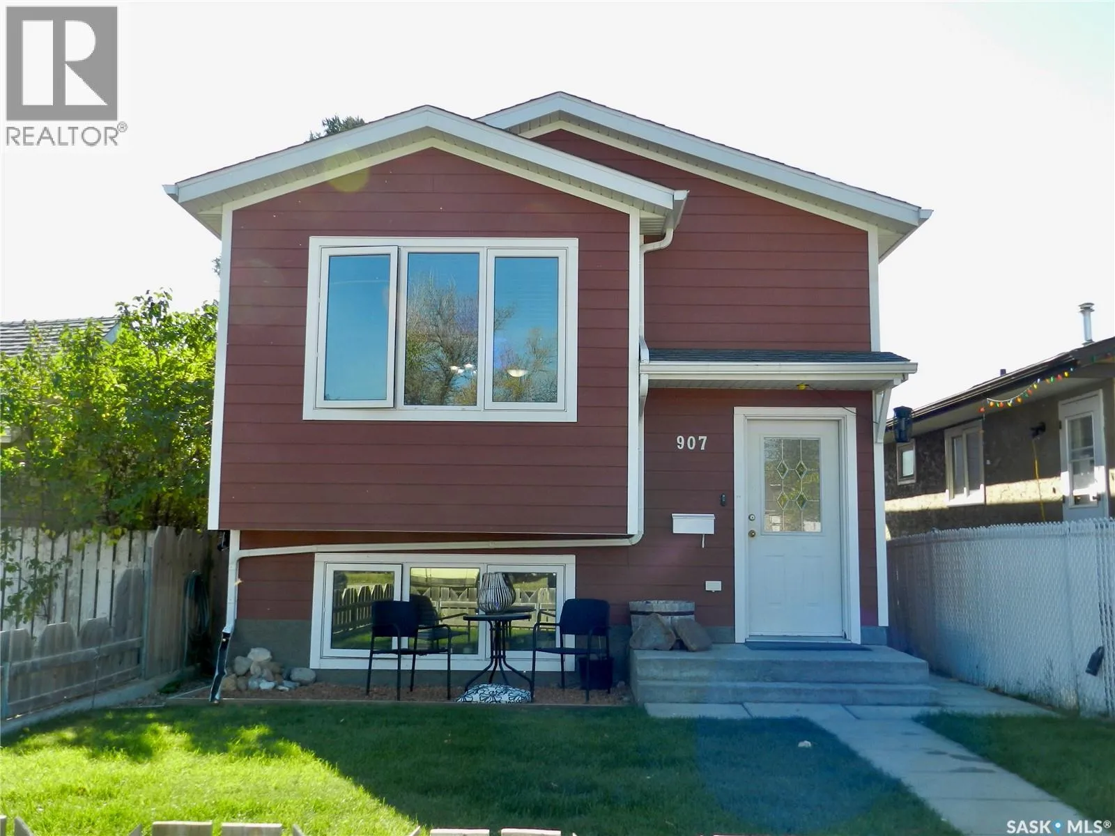 House for rent: 907 Ominica Street E, Moose Jaw, Saskatchewan S6H 0J1