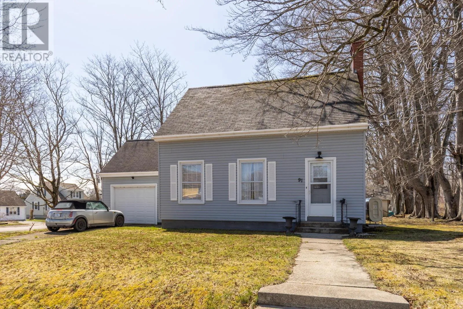 House for rent: 91 Cliff Street, Yarmouth, Nova Scotia B5A 3J7