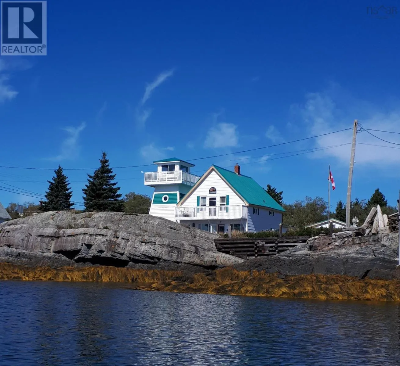 House for rent: 91 The Point Road, Blue Rocks, Nova Scotia B0J 2C0