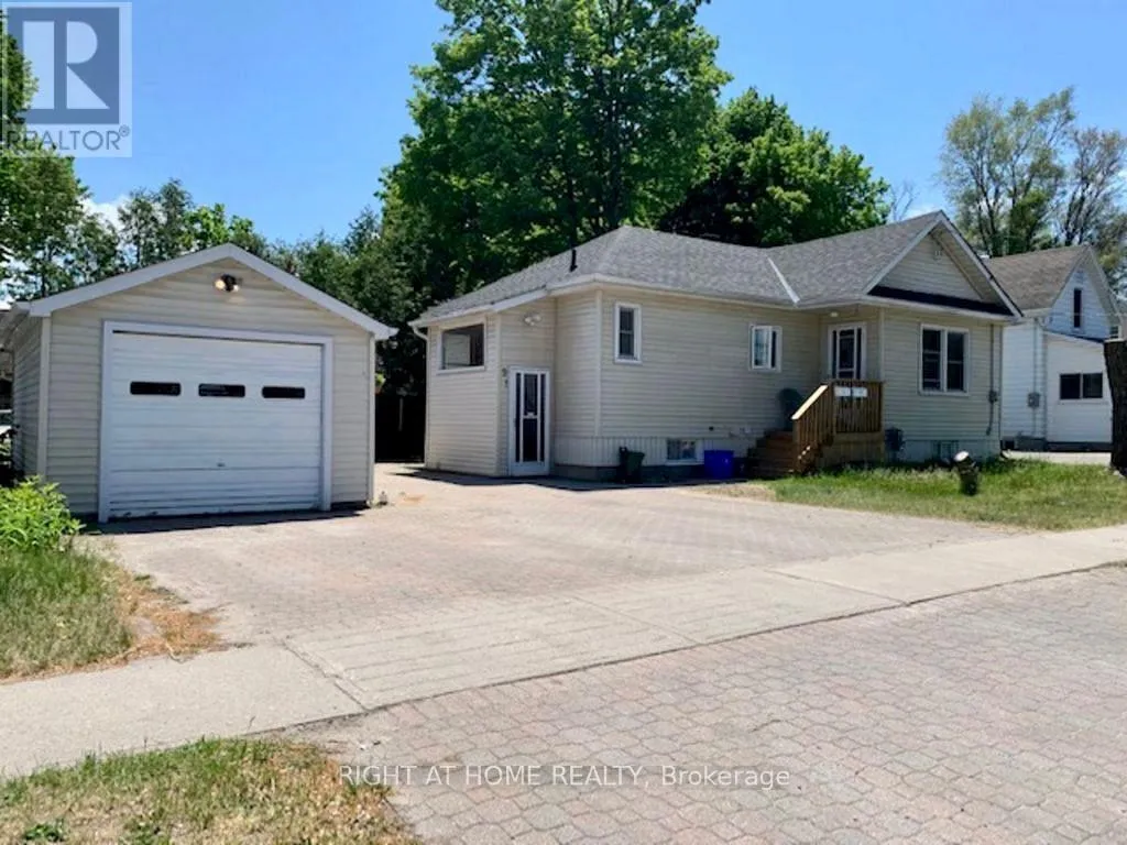 House for rent: 91 Victoria Street, Barrie, Ontario L4N 2J2