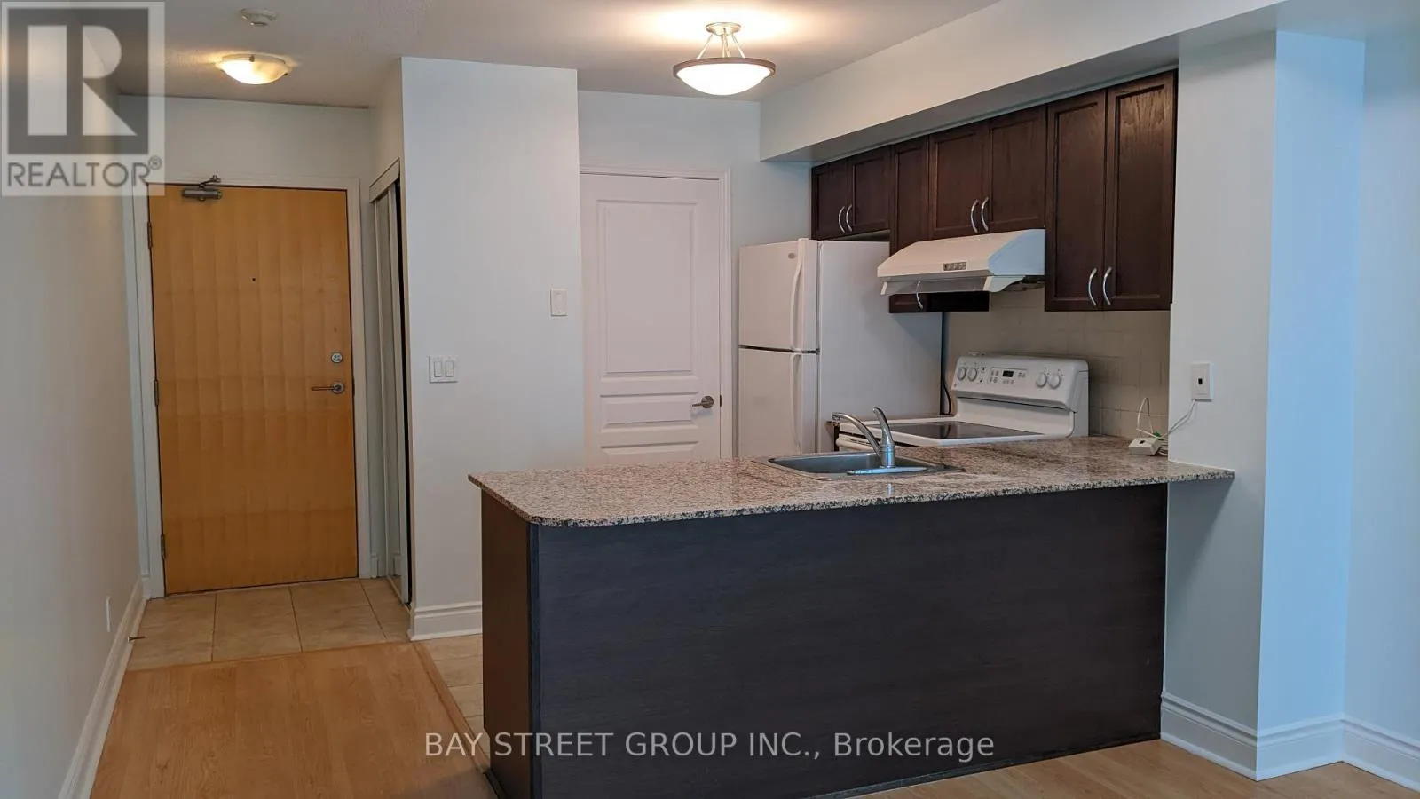 Apartment for rent: 910 - 55 South Town Centre Boulevard, Markham, Ontario L6G 0B1