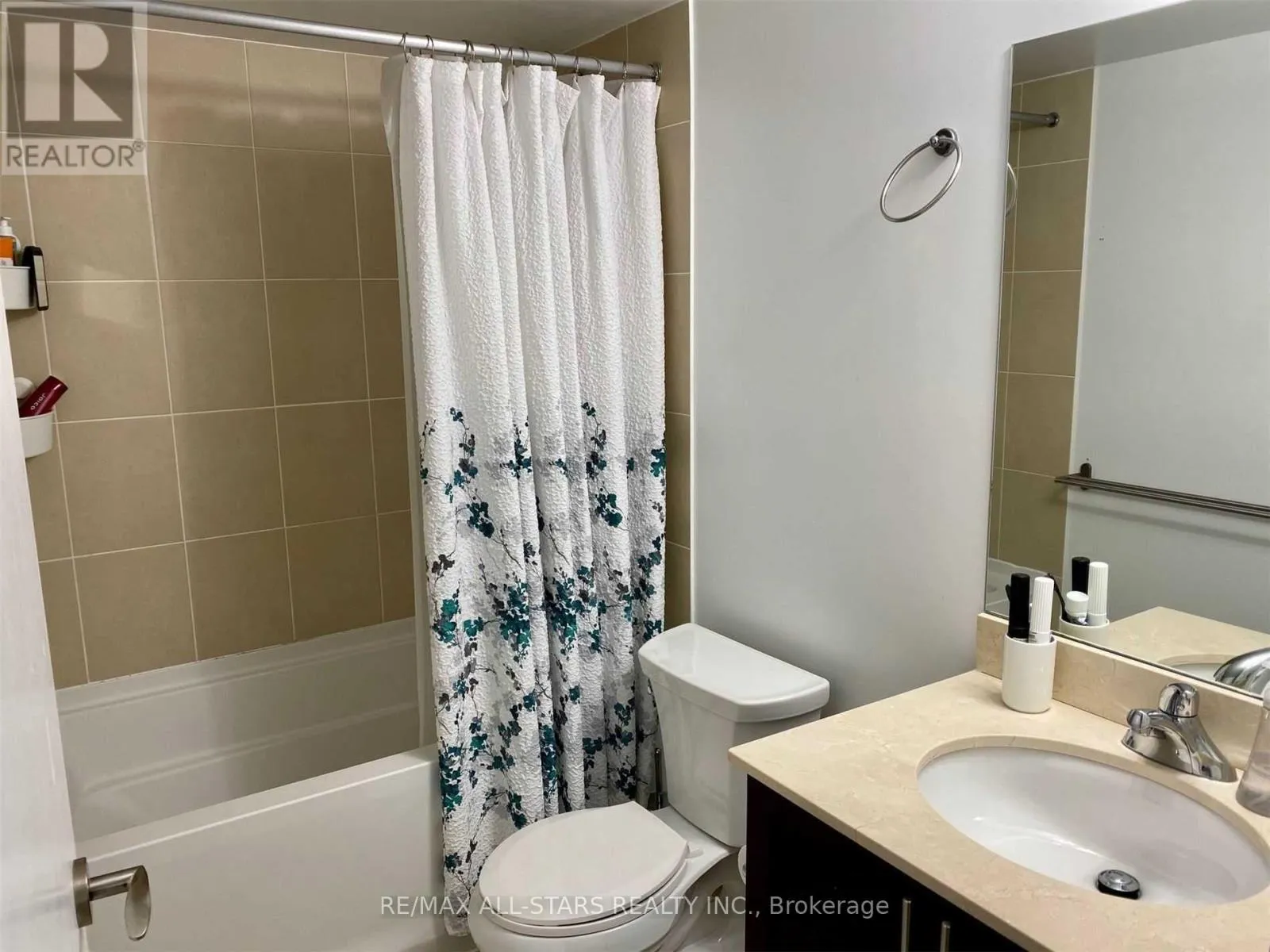 Apartment for rent: 910 - 830 Lawrence Avenue W, Toronto, Ontario M6A 1C3