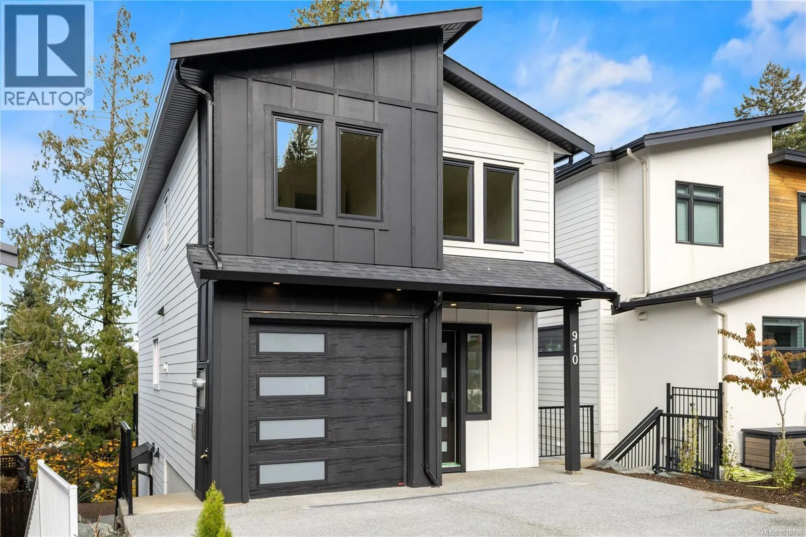 House for rent: 910 Peace Keeping Cres, Langford, British Columbia V9C 0N6