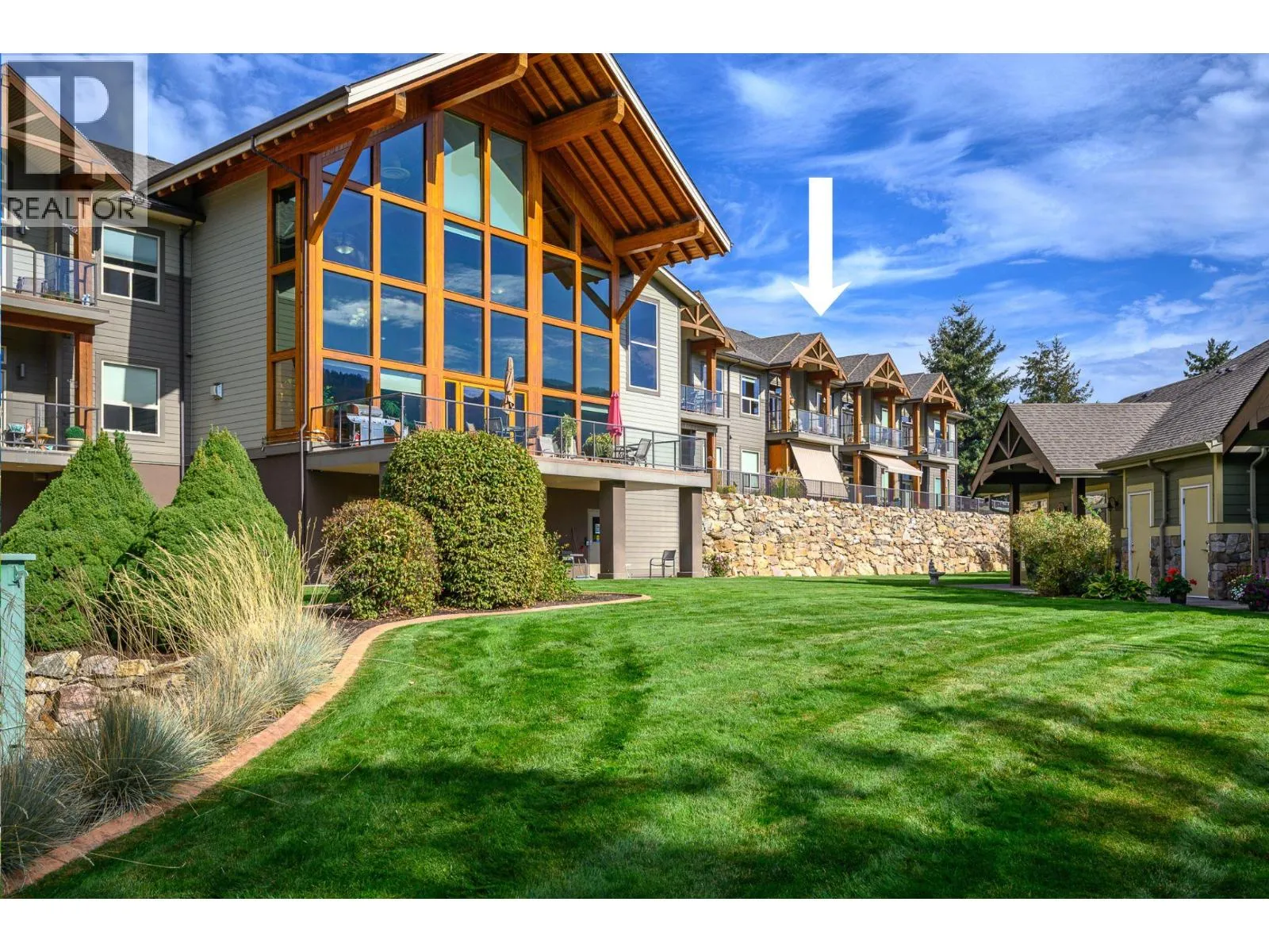 Apartment for rent: 9100 Mackie Drive Unit# 212, Coldstream, British Columbia V1B 1G9